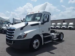 2020 FREIGHTLINER NEW CASCADIA 126