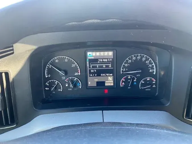 2020 Freightliner Cascadia5ee6f9f8e42912386dd1531bbc72386a