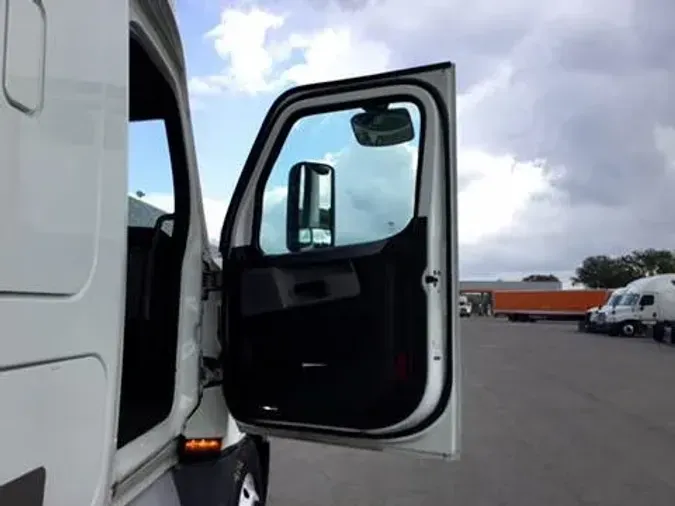 2019 Freightliner Cascadia