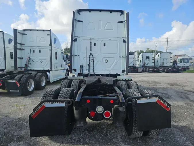 2019 FREIGHTLINER/MERCEDES CASCADIA 125