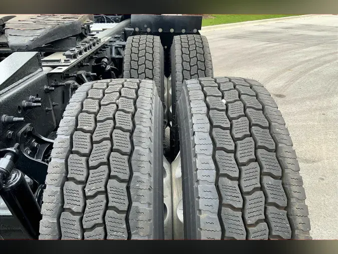 2019 INT LT625 6x4