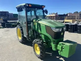 2019 John Deere 5090GN