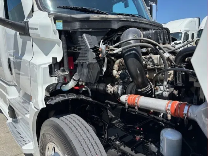2023 Freightliner Cascadia 126