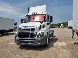 2020 FREIGHTLINER CASCADIA 113