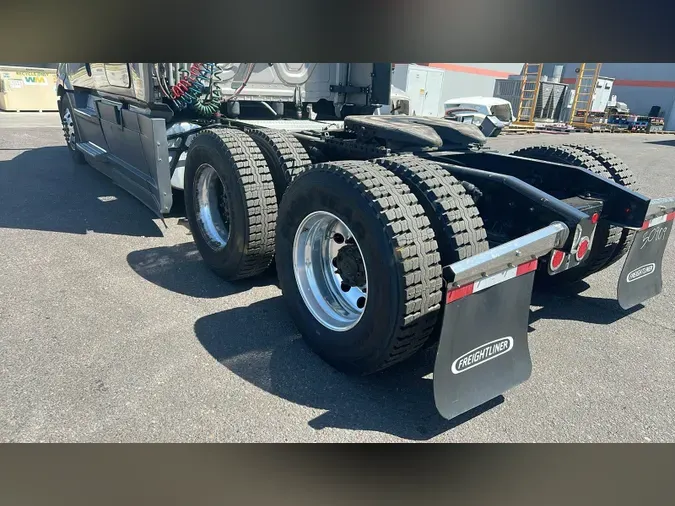 2024 Freightliner Cascadia 126