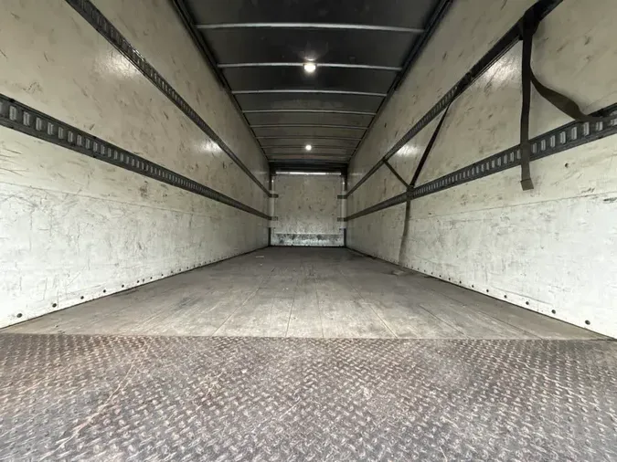 2020 FREIGHTLINER/MERCEDES M2 106