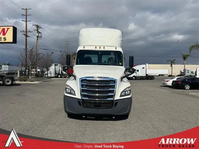 2020 FREIGHTLINER CA126