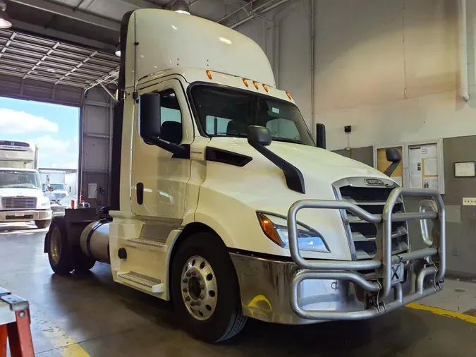 2019 FREIGHTLINER/MERCEDES NEW CASCADIA 116