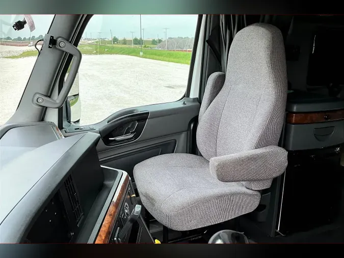 2020 INT LT625 6x4
