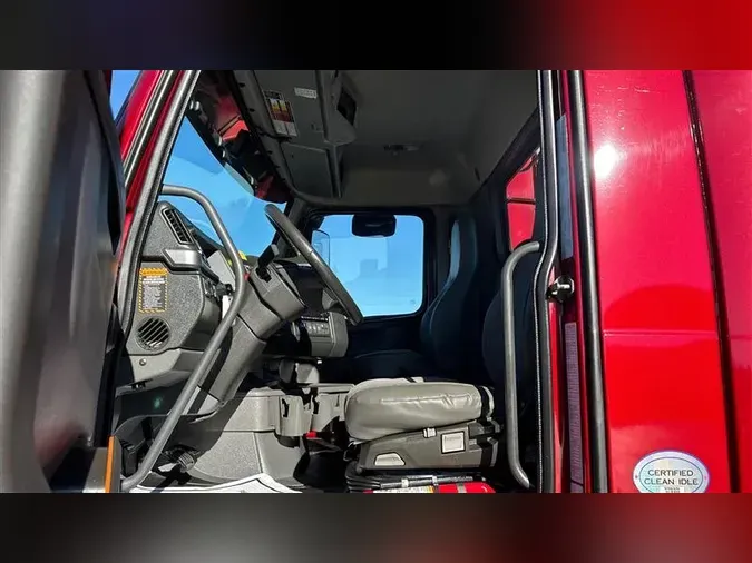 2022 VOLVO VNL64T3005ef55f6d224806ecde168e95708cd50b