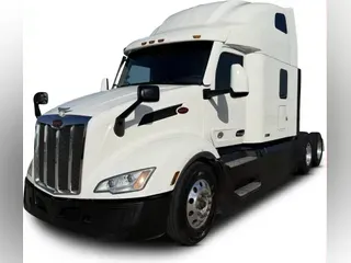 2022 Peterbilt 579