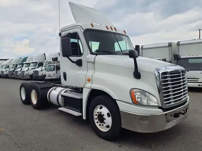 2018 FREIGHTLINER CASCADIA 125