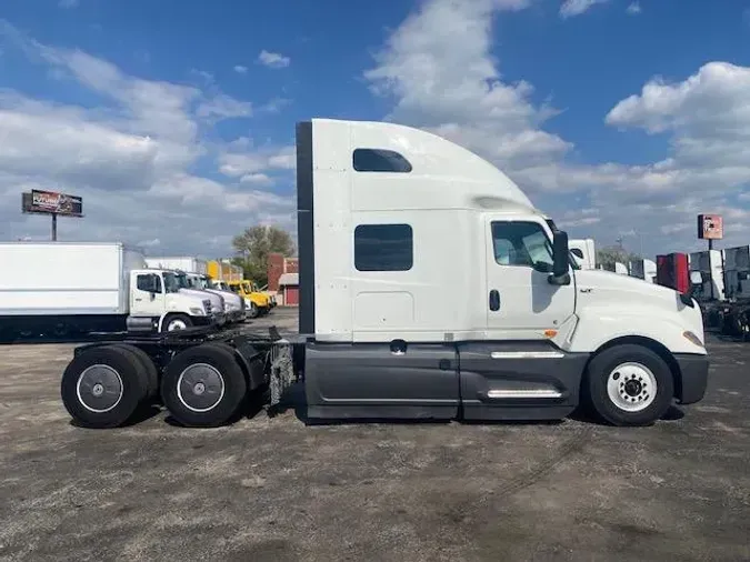 2022 International LT625