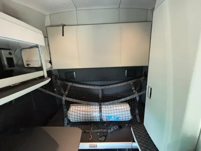 2022 Kenworth T680