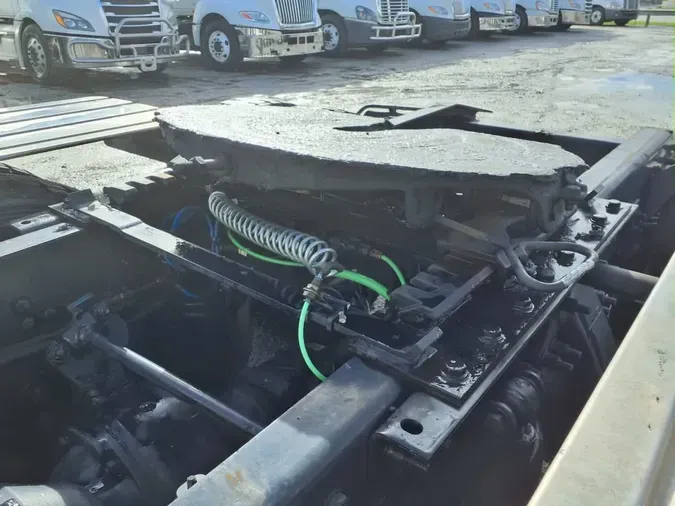 2019 FREIGHTLINER CASCADIA 1255eff8405cefe870b335721ab48a870c2