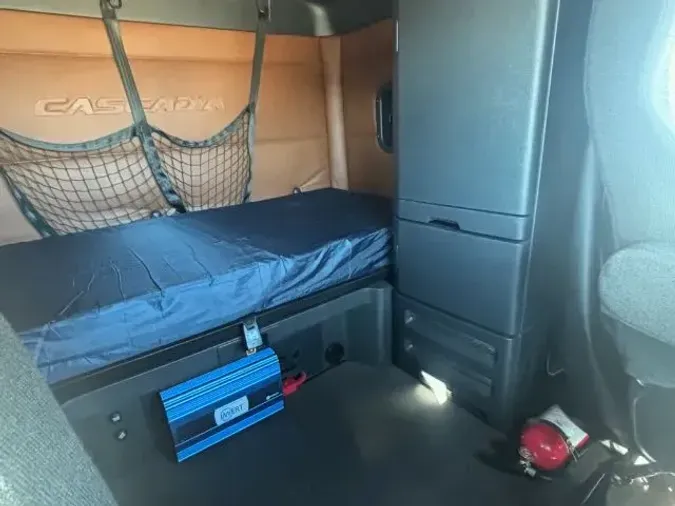 2020 Freightliner New Cascadia 126