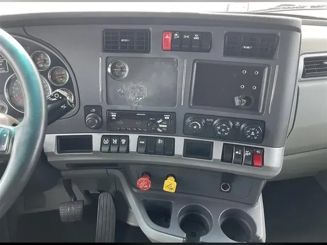 2021 KENWORTH T680