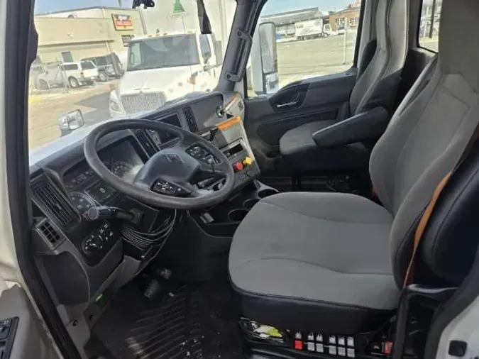 2020 International LT6255f053ec87b8dc12ac1b2ba82ff5aa1d3