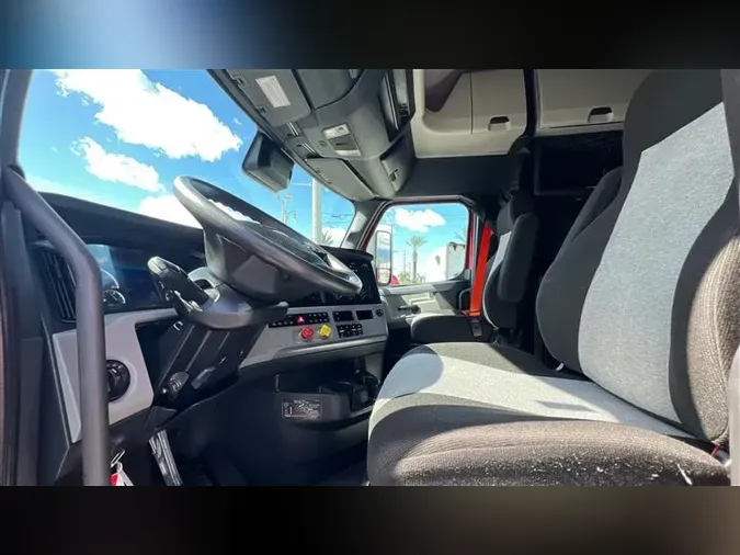 2022 FREIGHTLINER CA1265f08864641f95b7bb0639bf8afae212c