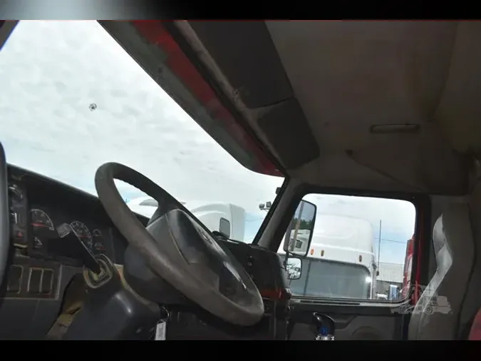 2006 VOLVO VHD84B200