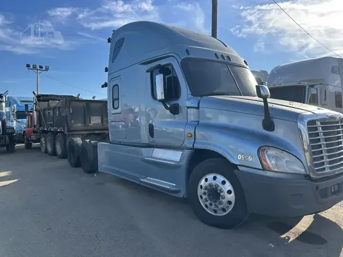 2017 FREIGHTLINER CASCADIA 1255f0c4dbbdf558bebe8759d6ad2d6911f