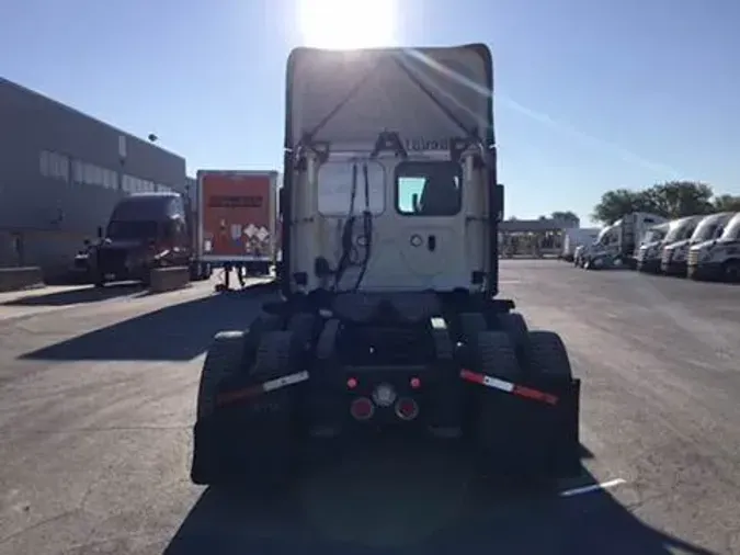 2019 Freightliner Cascadia