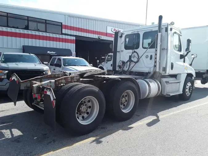 2020 FREIGHTLINER CASCADIA 125