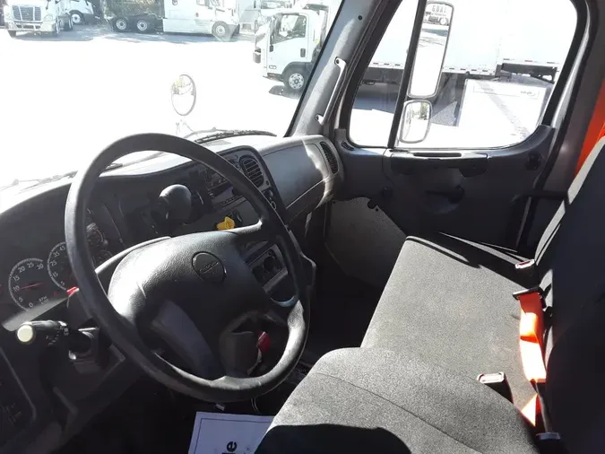 2020 FREIGHTLINER/MERCEDES M2 106