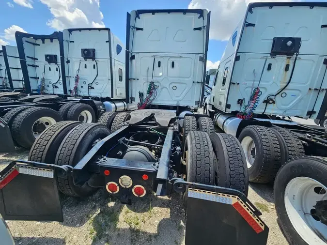 2021 FREIGHTLINER/MERCEDES NEW CASCADIA PX126645f0ec919255ff60b692d71362bf06b96