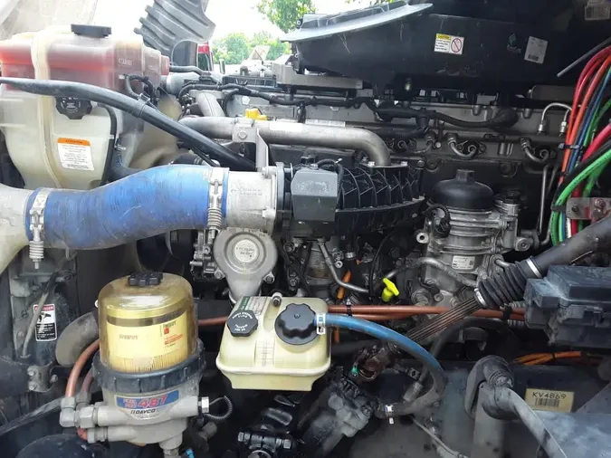 2019 FREIGHTLINER CASCADIA 125