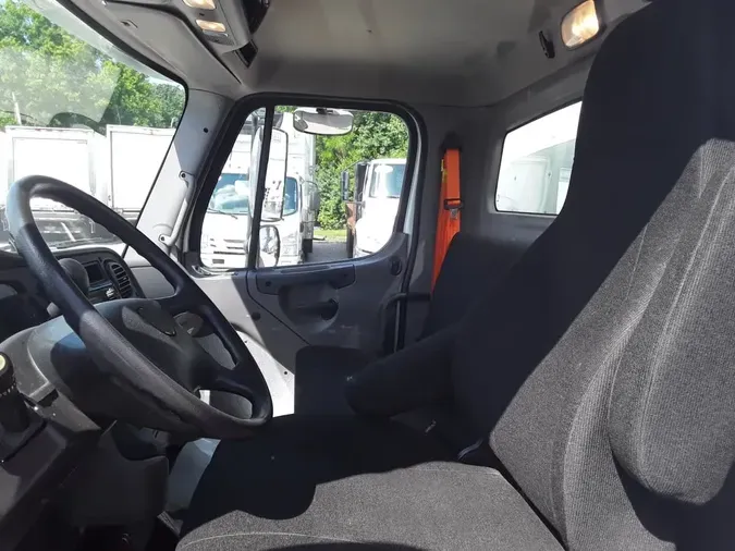 2021 FREIGHTLINER/MERCEDES M2 106