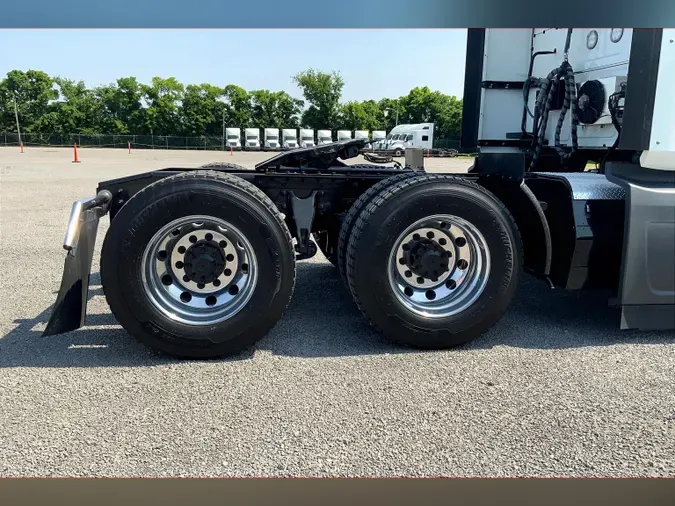 2021 INT LT625 6x4