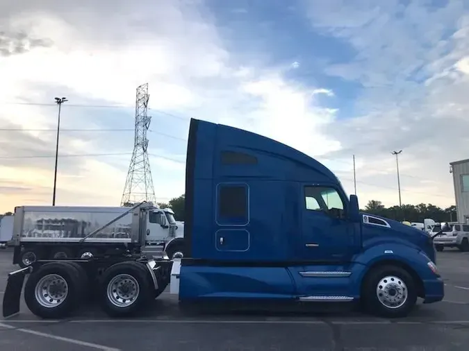 2021 Kenworth T680