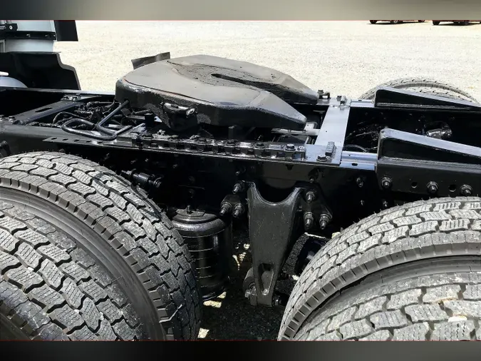2022 INT LT625 6x4