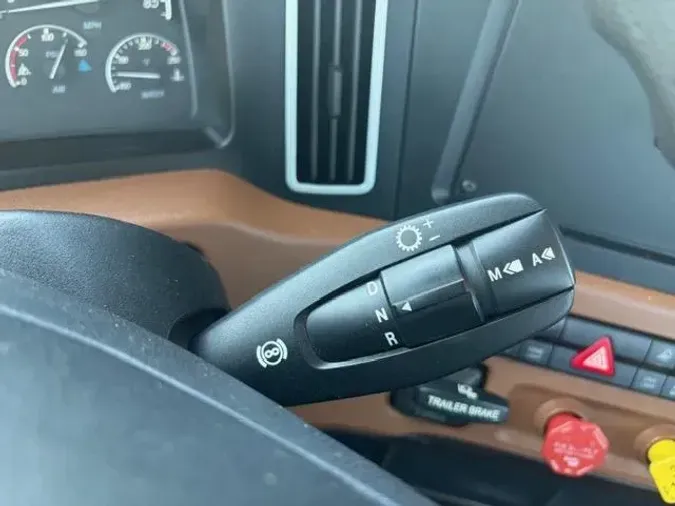 2020 Freightliner Cascadia
