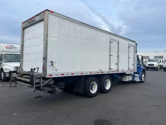 2017 FREIGHTLINER/MERCEDES M2 106