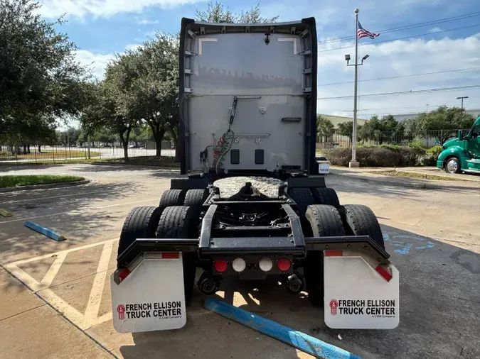 2022 Kenworth T680