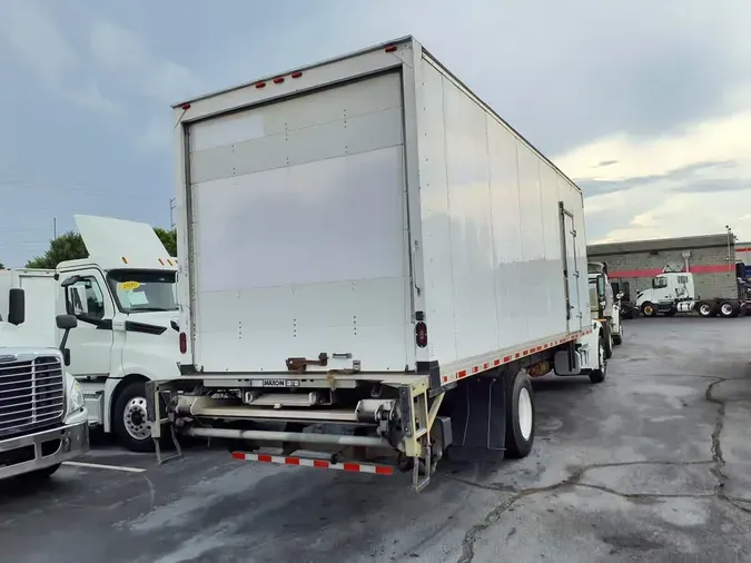 2018 FREIGHTLINER M2 106