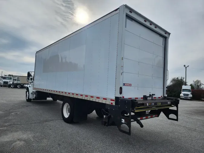 2017 FREIGHTLINER/MERCEDES M2 106