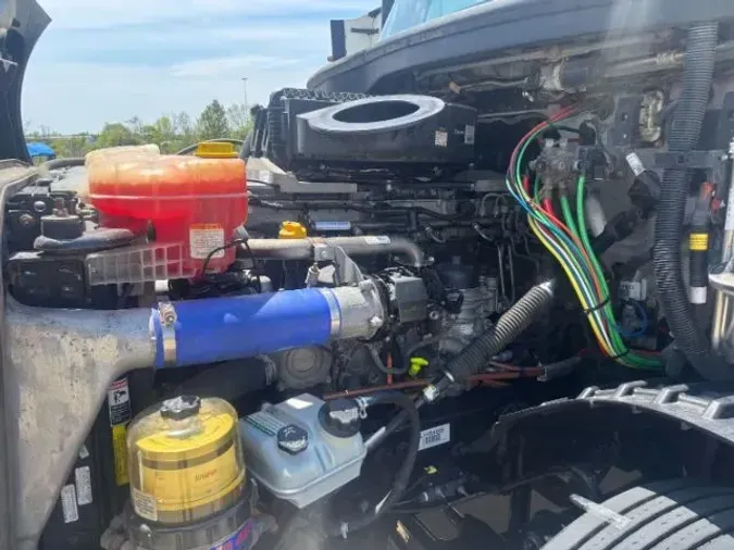 2020 Freightliner New Cascadia 126