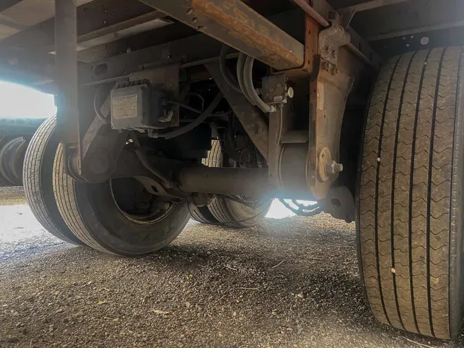 2019 UTILITY VS2RA5f2a5a77619194381699bbf6405997ed