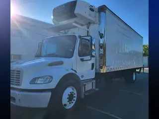 2016 FREIGHTLINER/MERCEDES M2 106