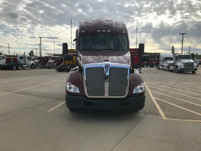 2021 Kenworth T680