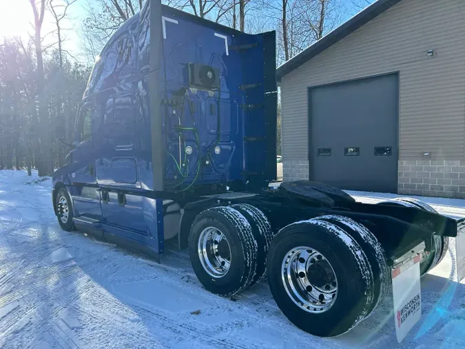 2022 Freightliner Cascadia