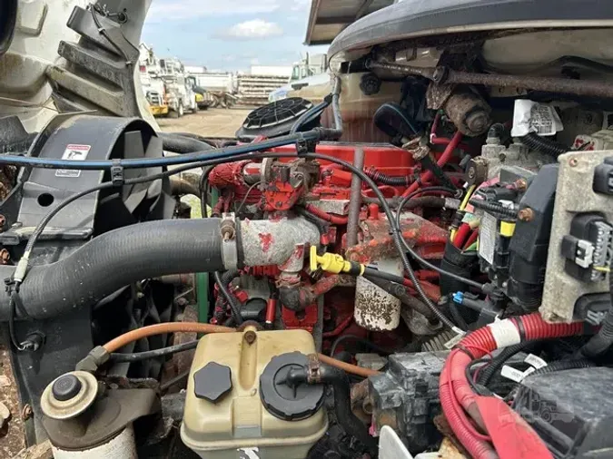 2013 FREIGHTLINER BUSINESS CLASS M2 106