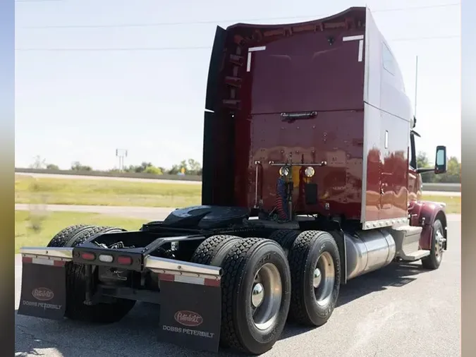 2023 PETERBILT 567