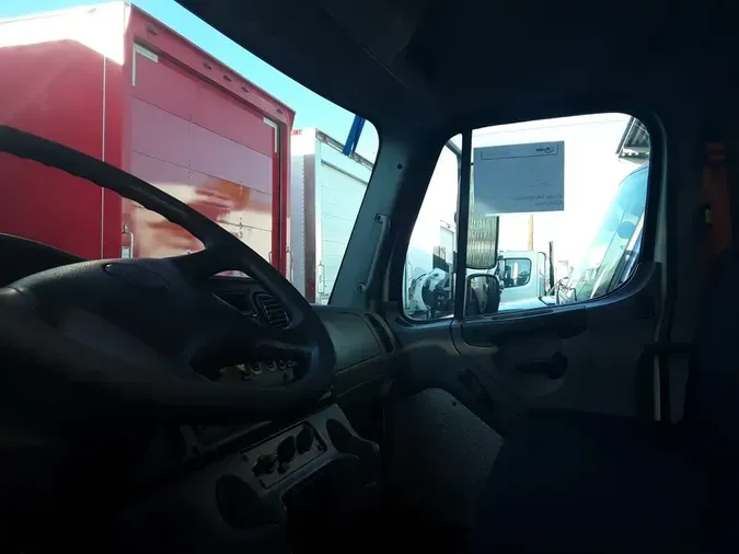 2016 FREIGHTLINER/MERCEDES M2 1065f32f6478f0608c2364a76624b3cfef3