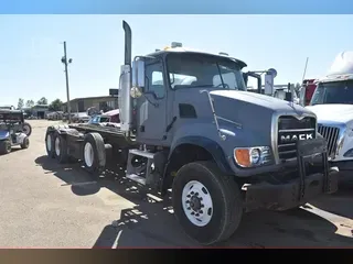 2006 MACK GRANITE CV713