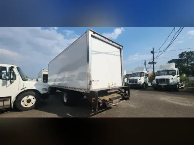 2018 FREIGHTLINER/MERCEDES M2 106