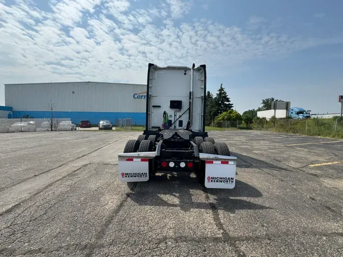 2022 Kenworth T680